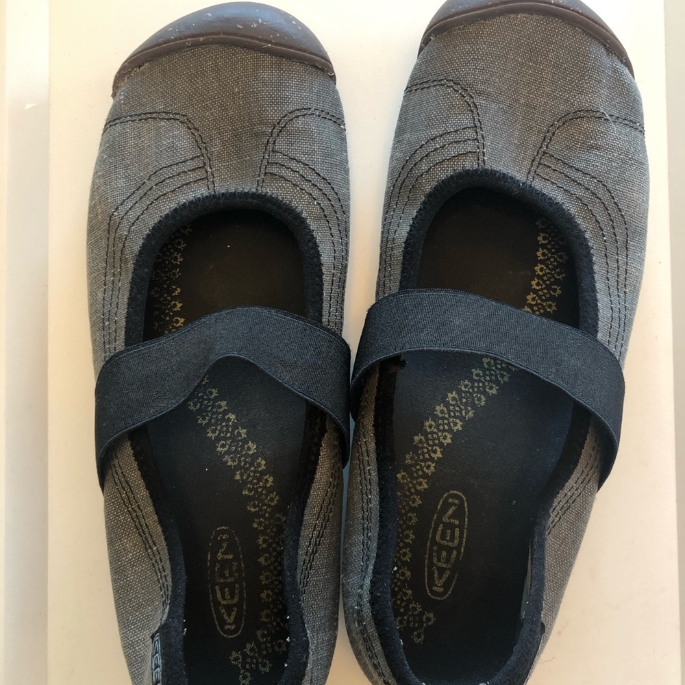 Keen Women's Mary Janes size 9.5 US / 40 EU